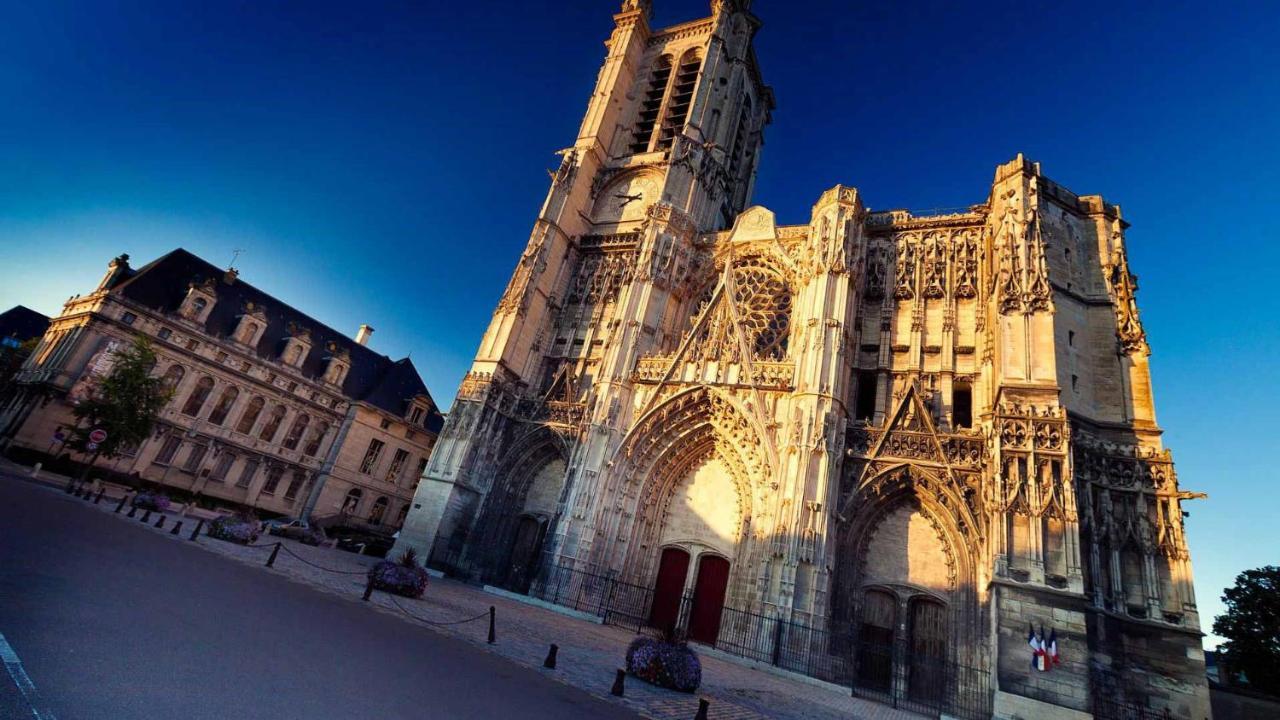Le Chat De La Cathedrale - Calme - Jardin - Wifi Troyes Ngoại thất bức ảnh